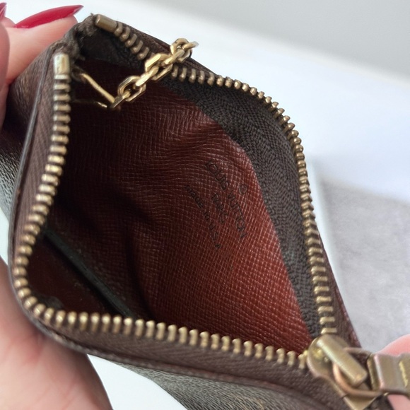 SOLD Vintage Louis Vuitton Monogram Key Cles Leather Key Chain Wallet Card - Picture 5 of 6